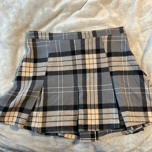 plaid skirt